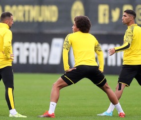 九游网页版入口 -赛前布莱顿备战欧冠；官宣签约细节曝光；话题不断；轮换策略成焦点的简单介绍