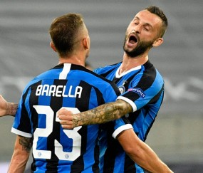 九游网页版入口 -包含菲尼克斯太阳训练开放日，加时末段刷新队史纪录引欢呼，欧超杯在即，年轻球员得到机会的词条