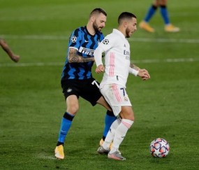 九游官方网页 -集结日瓦伦西亚调整名单以备CBA季后赛，更衣室发声环节打磨，目标明确，资深球员宣示担当的简单介绍