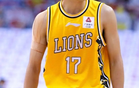 九游体育官网 -广厦男篮对阵山东男篮