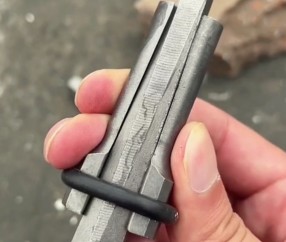 九游在线官网 -劈叉痛苦压腿疼哭